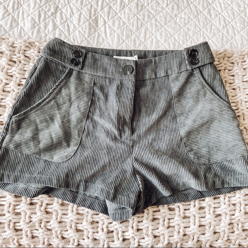 🤍Lush Shorts